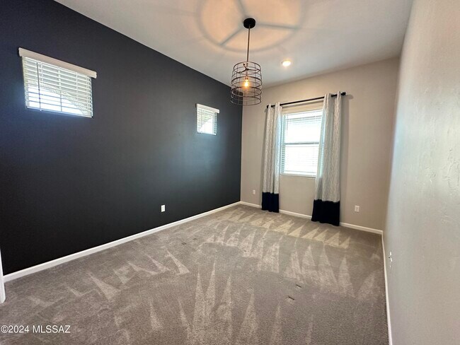 Building Photo - 12474 N Appling Ave