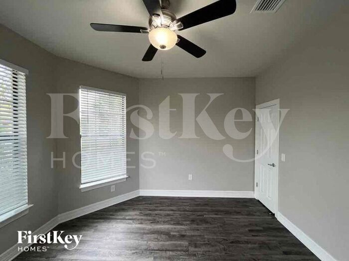Building Photo - 2535 Marton Oak Blvd