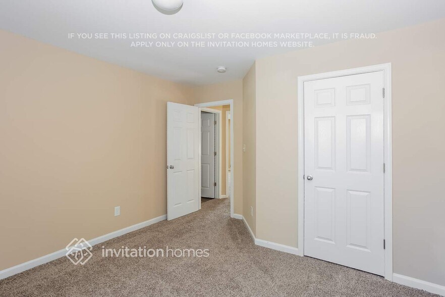 Building Photo - 5817 Lindley Crescent Dr