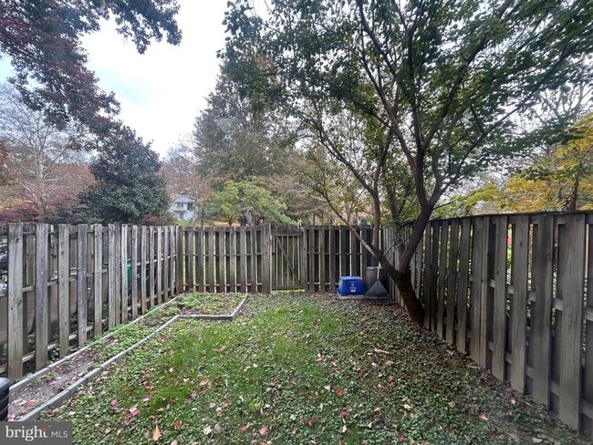 Building Photo - 7051 Knighthood Ln