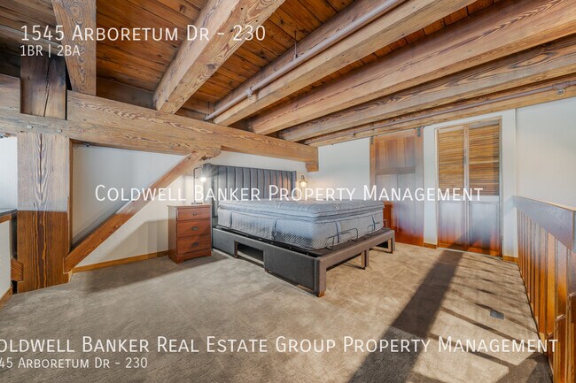 Building Photo - 1545 Arboretum Dr