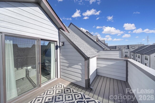 Building Photo - 6120 Station Crossing Ave