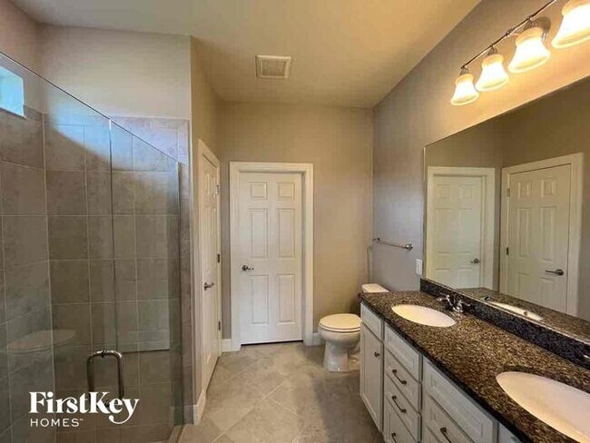 Building Photo - 2535 Marton Oak Blvd