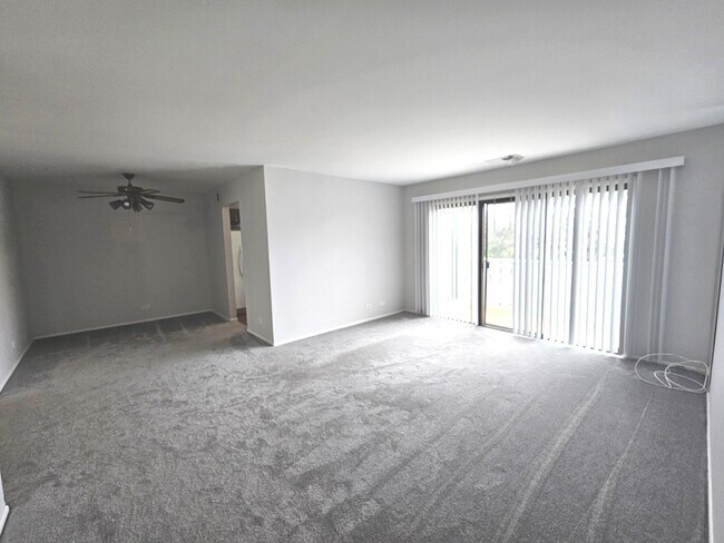 Building Photo - 573 Greystone Ln