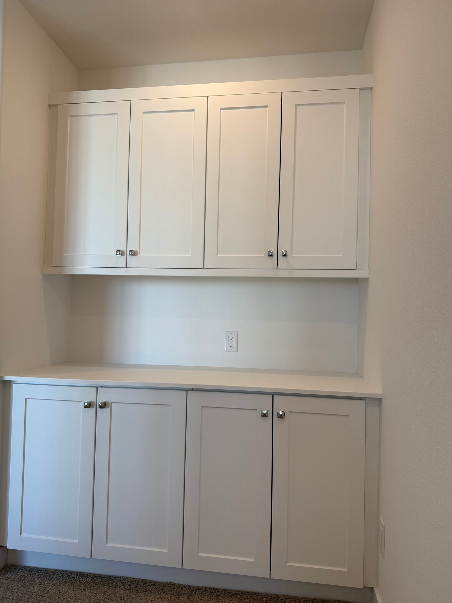 Building Photo - 26849 Laurel Mountain Loop