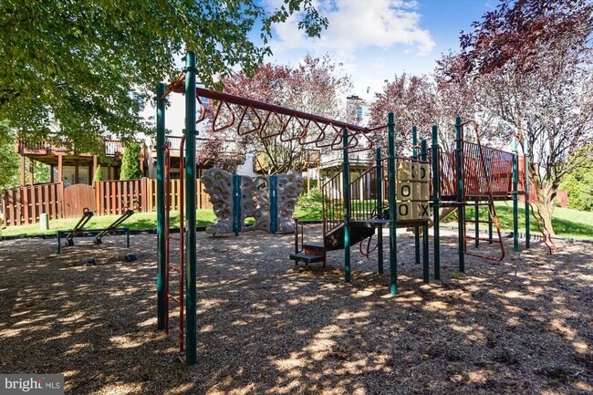 Building Photo - 45478 Whistling Terrace