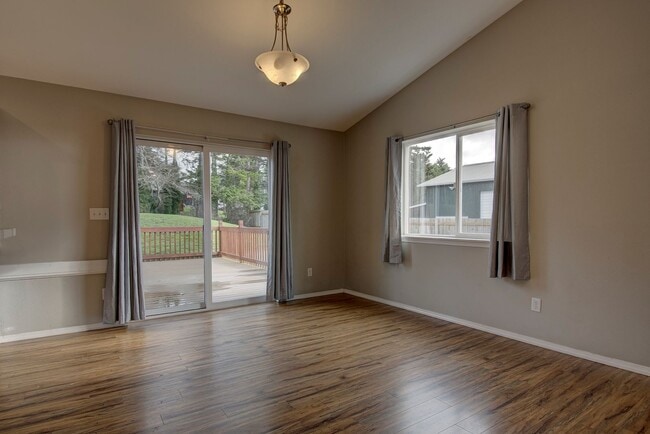 Building Photo - 3 Bed 2 Bath home in Rolling Hills