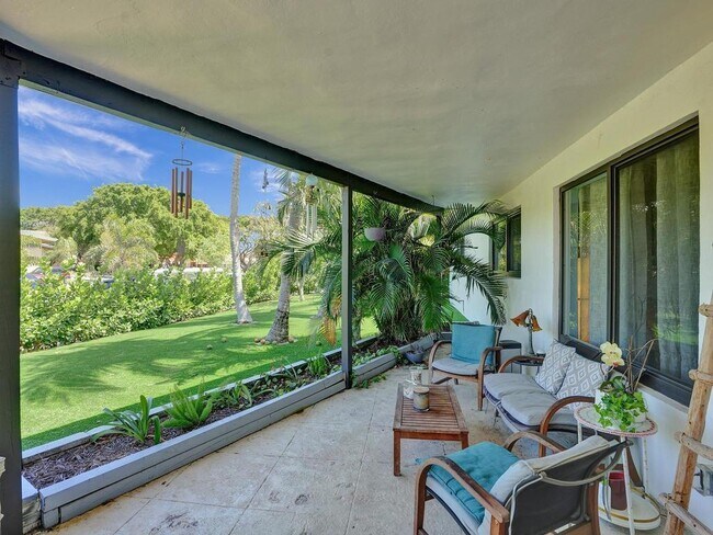 Building Photo - 2099 NE 4th Ct