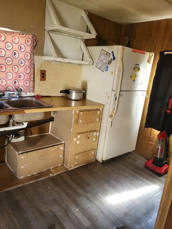 Building Photo - 2175 E Main St