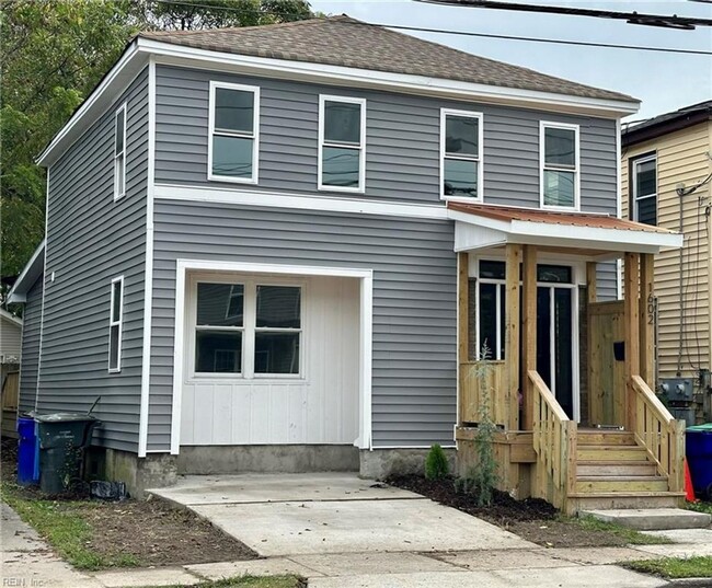 Primary Photo - Gorgeous, newly renovated 3 bed/2 bath home