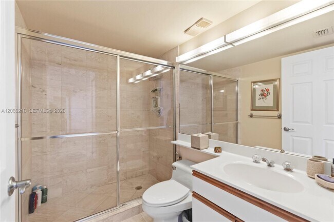 Building Photo - 3600 Mystic Pointe Dr