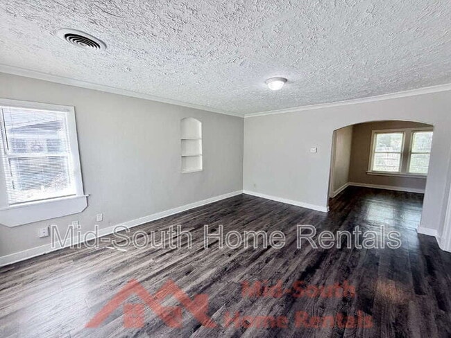 Building Photo - 616 E Frank Ave