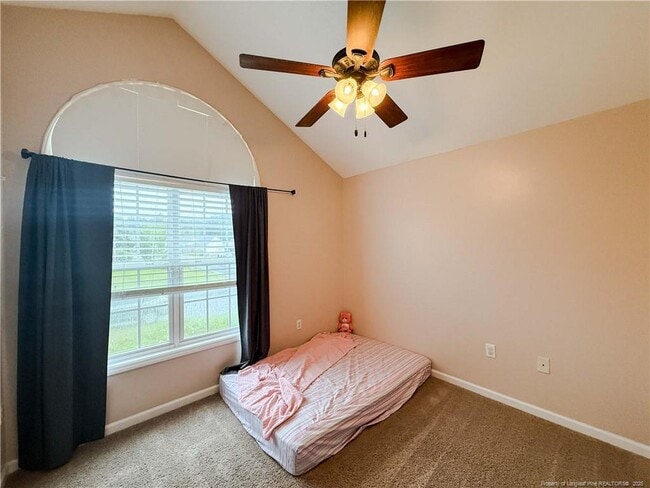 Building Photo - 728 Fairbluff Dr
