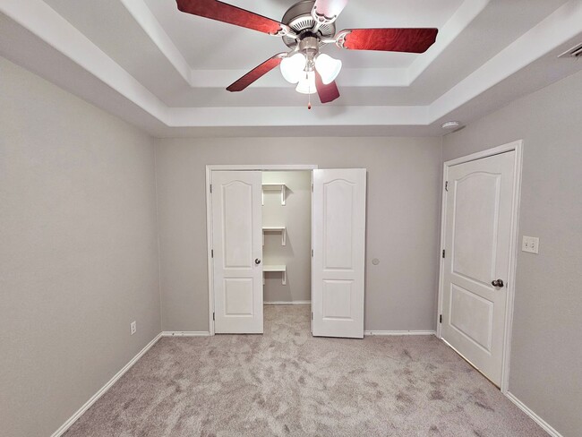 Building Photo - 3601 N Arroyo Park Ln