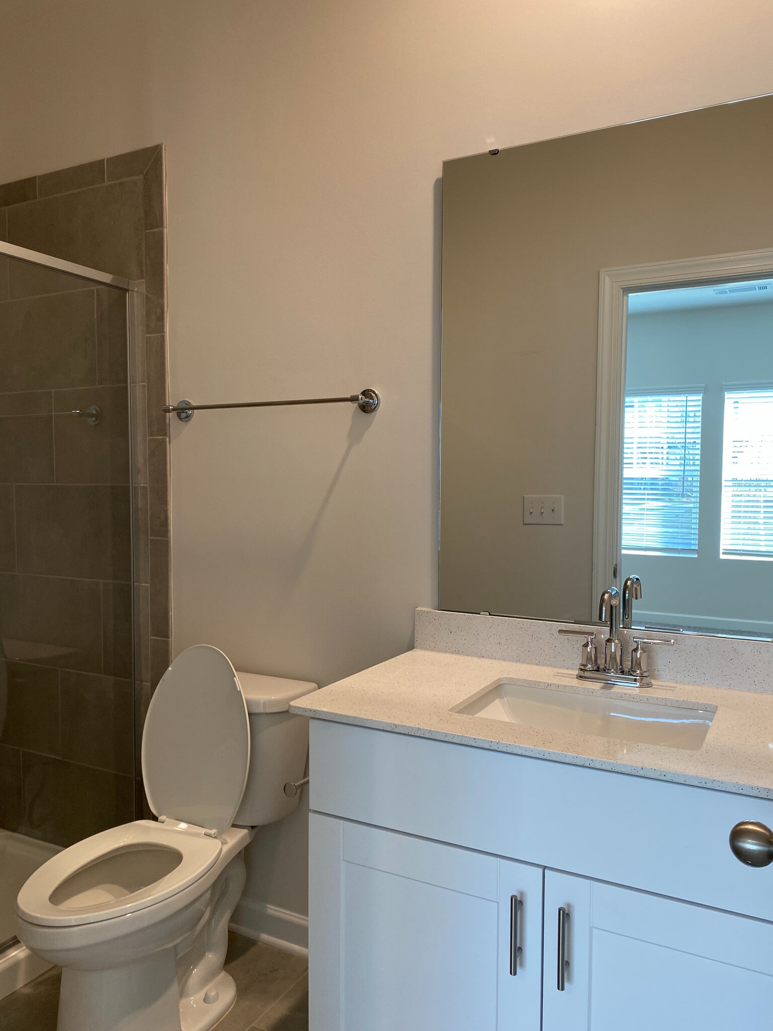 Building Photo - Room in Townhome on Tears Ln