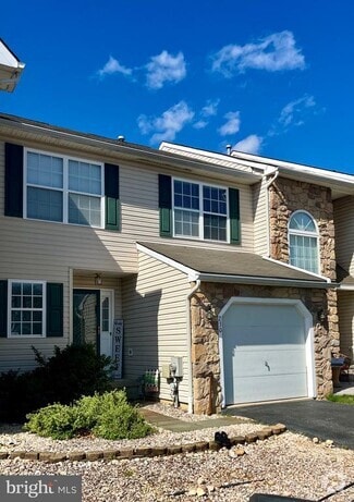 Building Photo - 230 Beckington Ct