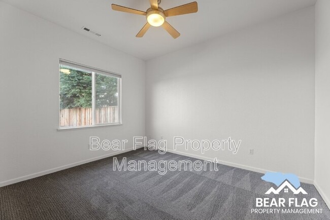 Building Photo - 801 Auburn Woods Ct