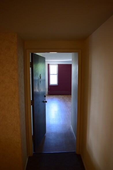 Entry - 850 20th Street