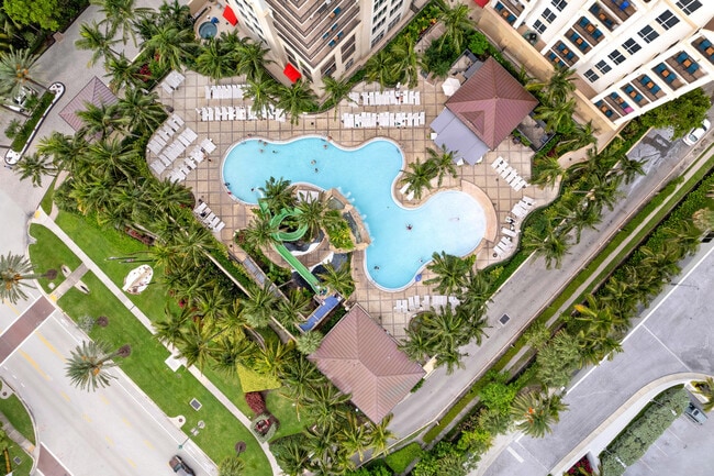 Building Photo - 3800 N Ocean Dr