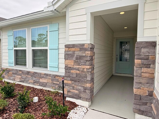 Building Photo - 65 Signet Cir