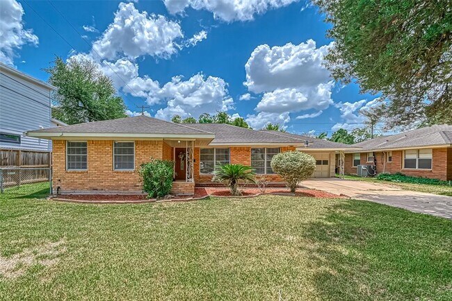 Primary Photo - 4117 Lemac Dr