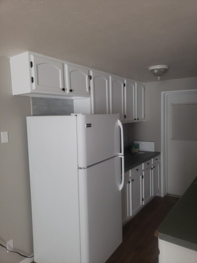 Building Photo - 38421 13th Ave