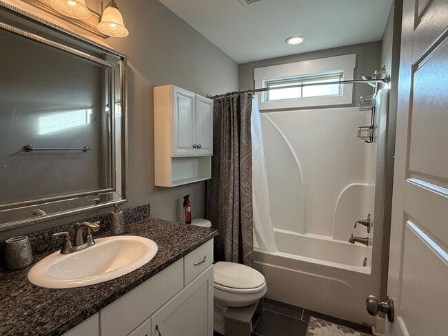 Building Photo - Beautiful Craftsman Style 2 Story Home in Parkerson`s Mill