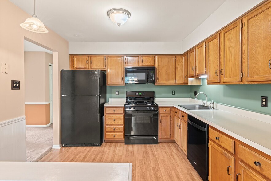 Building Photo - 759 Westfield Dr