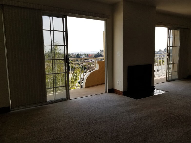 Building Photo - 4760 Templeton St