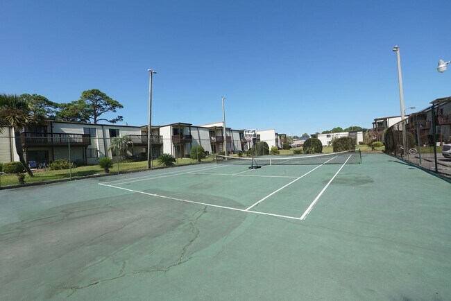 Building Photo - 308 E Miracle Strip Pkwy