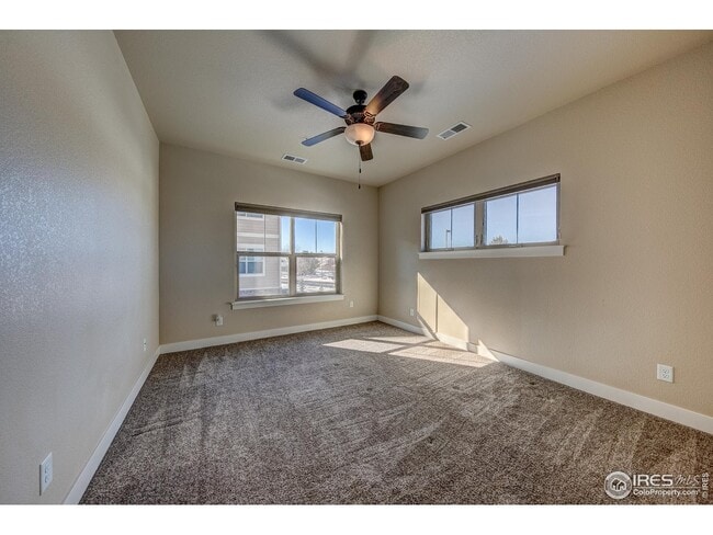 Building Photo - 4662 Hahns Peak Dr