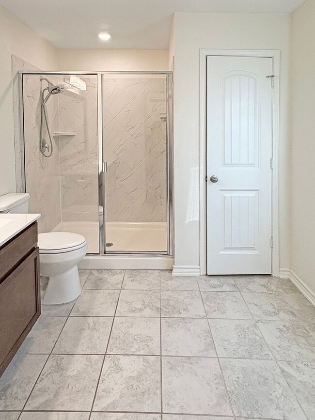 Building Photo - Contemporary Living in Seguin – Over 2,400 Sq Ft of Comfort