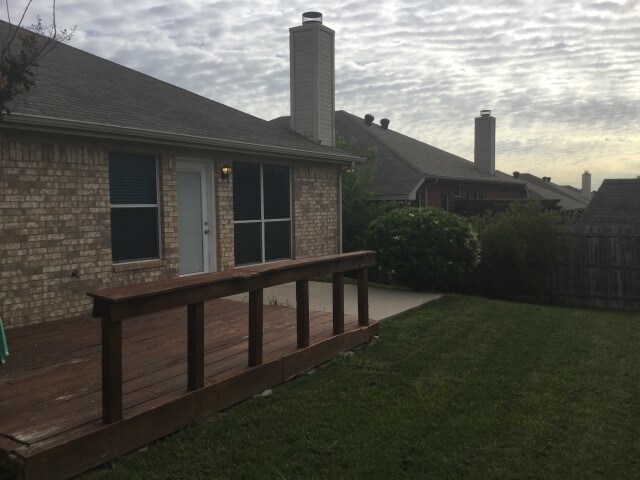 Building Photo - 6233 Brooklynn Dr