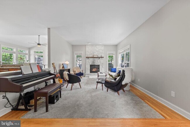Building Photo - 43340 Wintersrun Ct