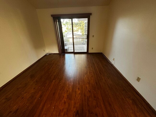 Building Photo - 8555 Circle R Course Ln
