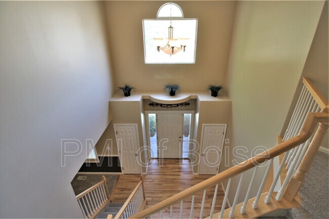 Building Photo - 1485 E Feather Nest Dr