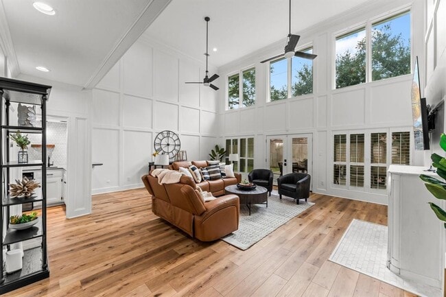 Building Photo - 8911 Tranquil Park Dr