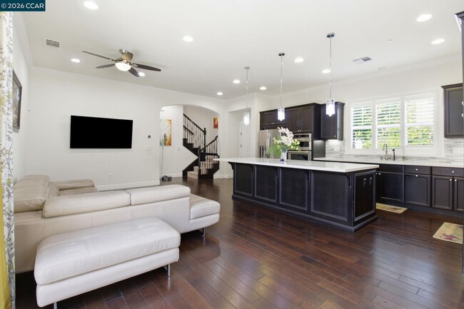 Building Photo - 1365 Bayberry View Ln