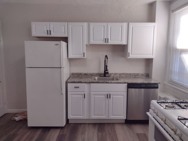 Building Photo - Beautiful Home for Rent