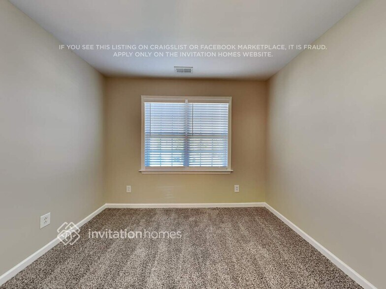 Building Photo - 1920 Shillington Dr