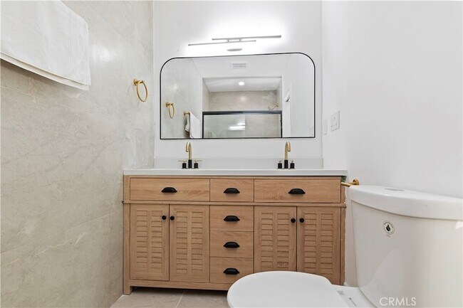 Building Photo - 7830 Casa Blanca St