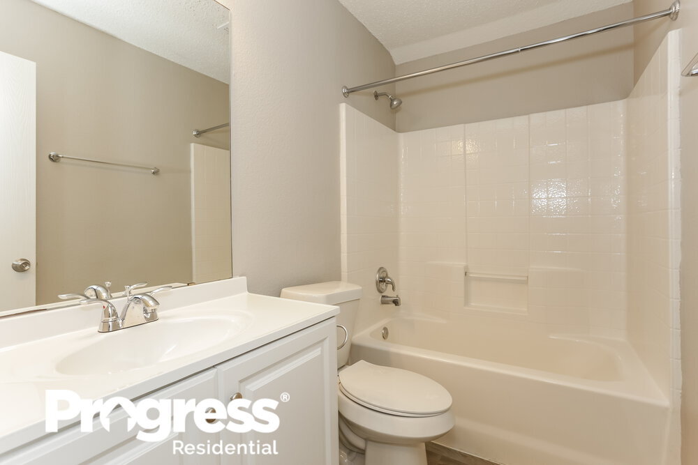 Building Photo - 841 Beaver Creek Dr