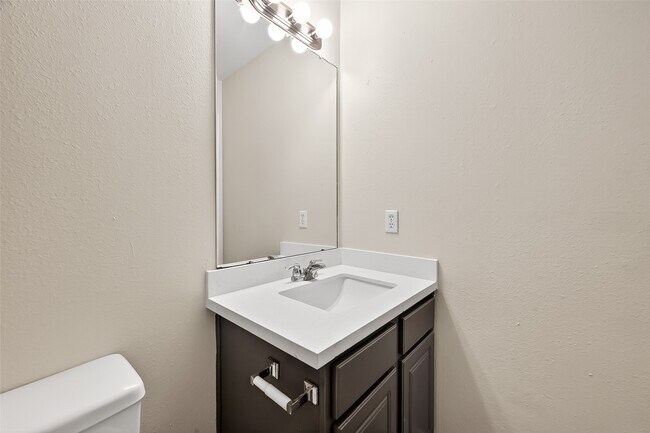 Building Photo - 7351 Parkland Manor Dr