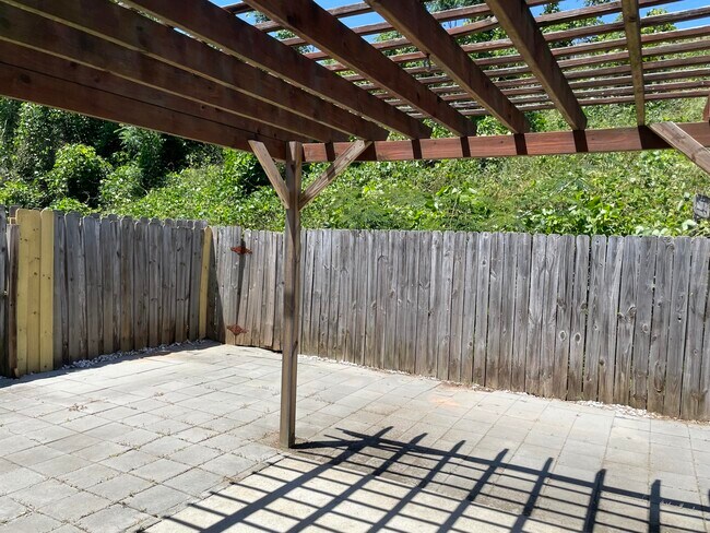 Building Photo - 143 Portofino Ln SW