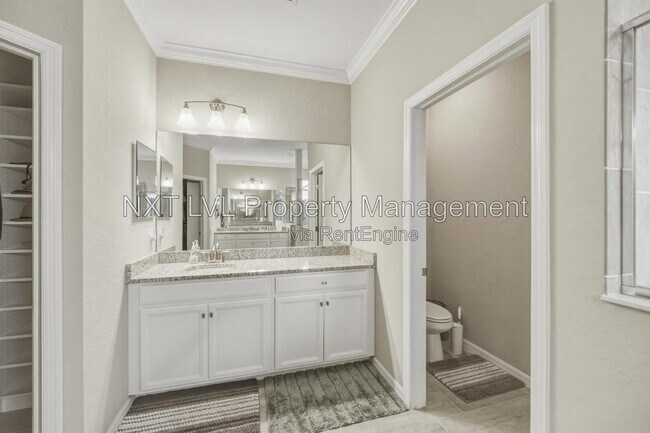 Building Photo - 11910 Bay Oak Dr