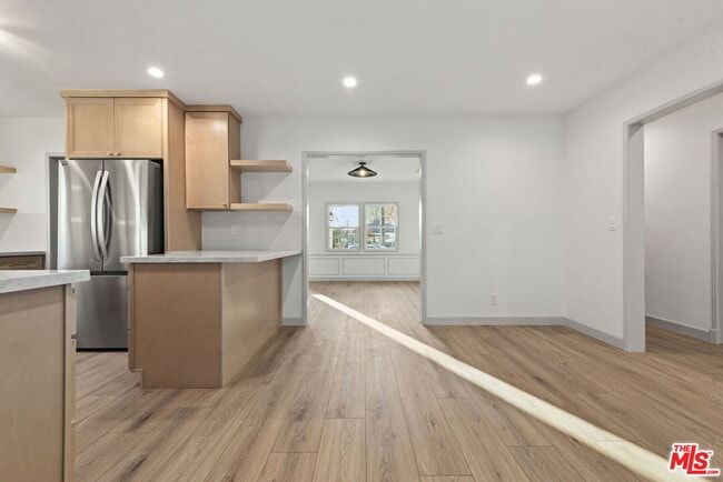 Building Photo - 3866 Westside Ave