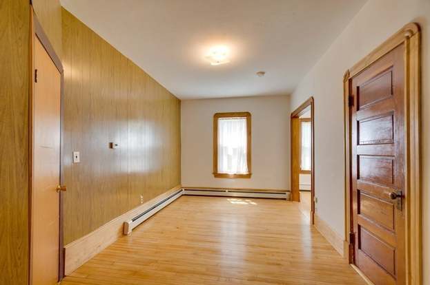 Building Photo - 48 Seaver St