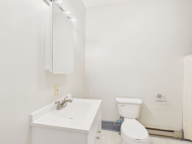 Building Photo - 1010 N 3rd St