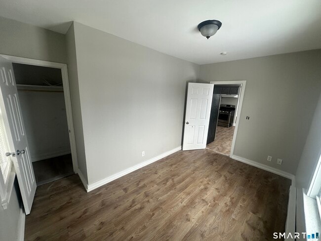 Building Photo - 86 Gold St