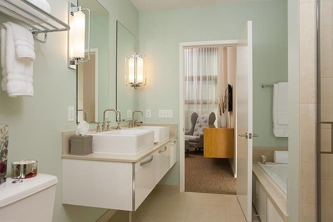 Building Photo - FULLY FURNISHED Condo At Terrazzo In The Gulch